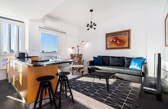 Anjos 10 View | New | AC | Elevator | Parking