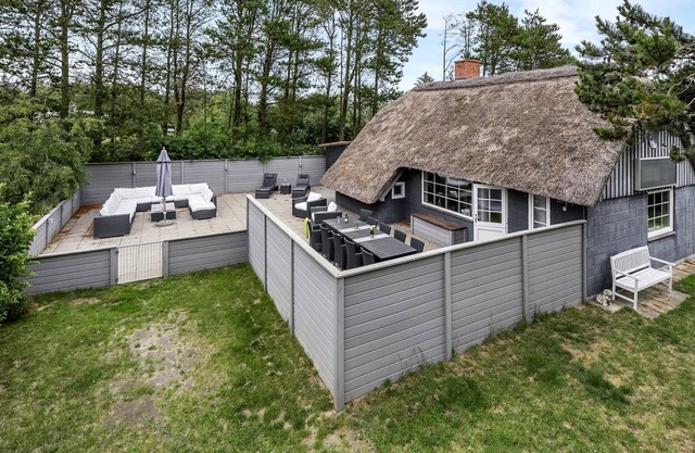 "Annelisa" - 200m to the fjord by Interhome