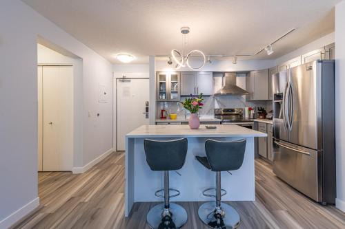 Anniversary and Honeymoon 1 Bedroom Suite 168