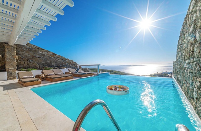 Anthis Villa Hermes, Private infinity Pool!