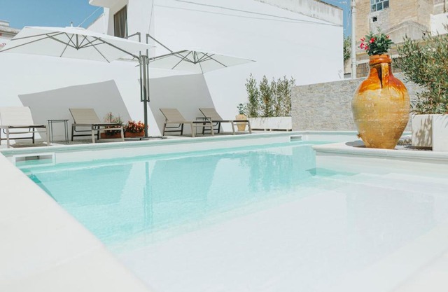 ANTICA VILLA La Viola, Suite with private pool
