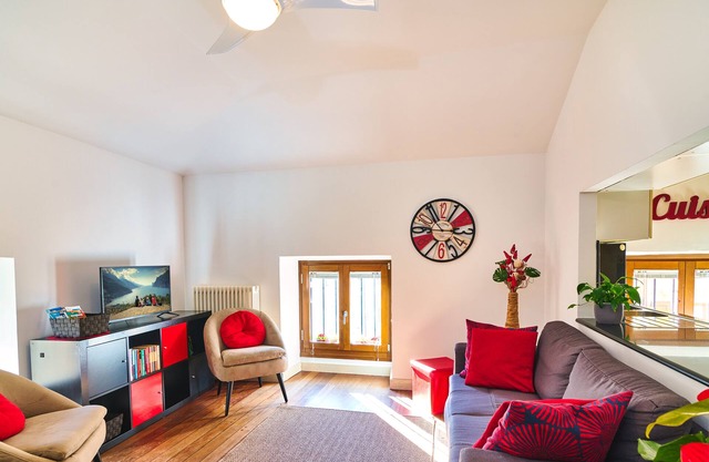 Antico Pozzo Apartment- historical centre- free wi-fi and car park