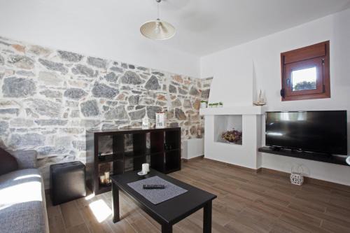 Antoni's House Makri
