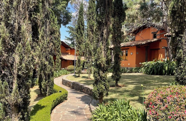 Anturio Cabaña 100% de Lujo con Hermosos Jardines