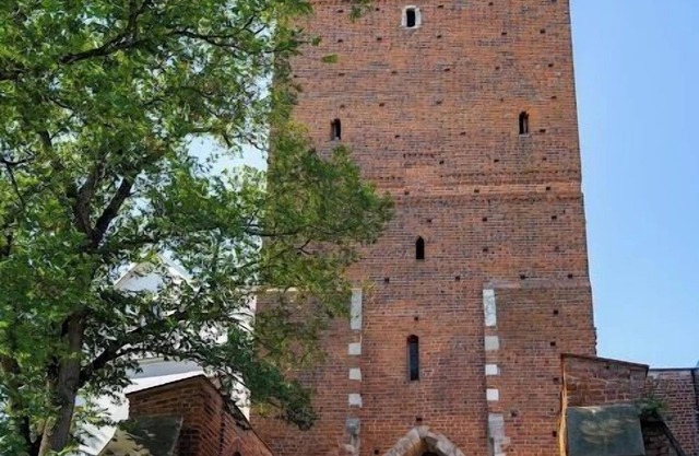 Apart Podolski