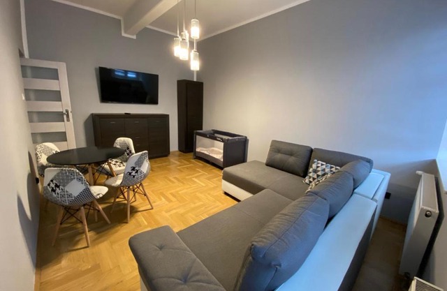 Apartament F21 Deluxe w Bielawie - Widok na Góry Sowie