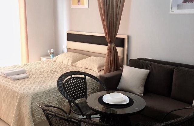Apartamenti: Silk, Shengjin