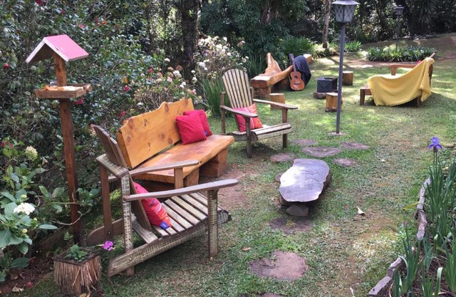 Apartamento em Condomínio Campos do Jordão