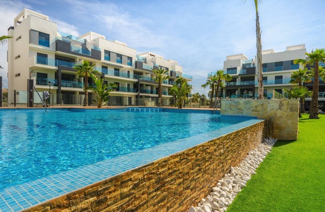 Apartamento Granada (El Raso)