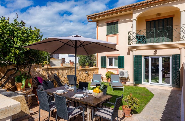 Apartamento "La Pergola" with Wi-Fi, A/C, Terrace & Garden