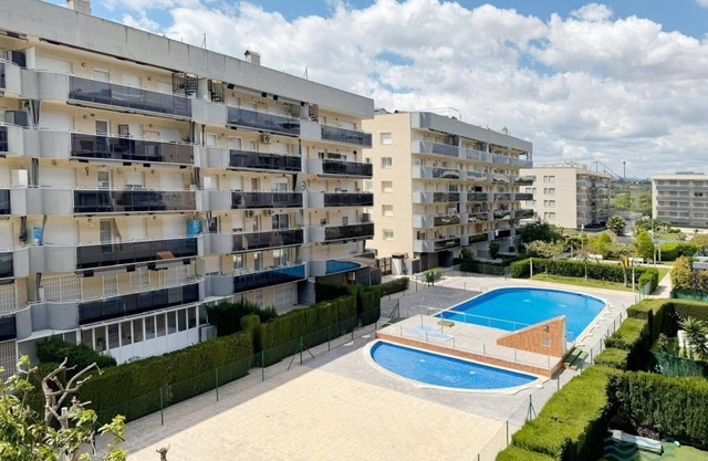 APARTBEACH CALA BLANCA WITH BEAUTIFUL VIEWS OF THE POOL