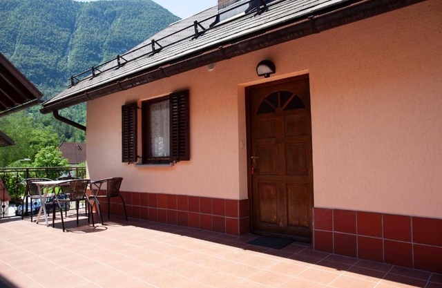 Apartma Lesjak 1