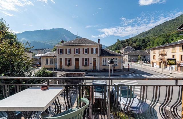 Apartment 'Le Chaussy' with Mountain View, Balcony and Wi-Fi