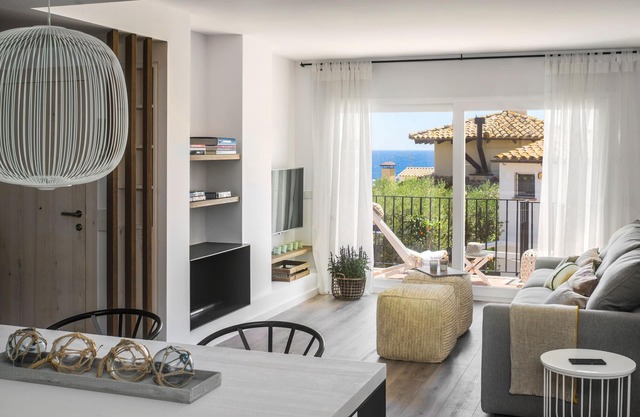 Apartment for families close to the beach.