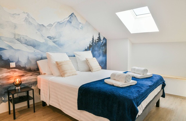 Apartment 'Entre Cimes Et Vignes - Clim Wifi' with Mountain View, Wi-Fi and Air Conditioning