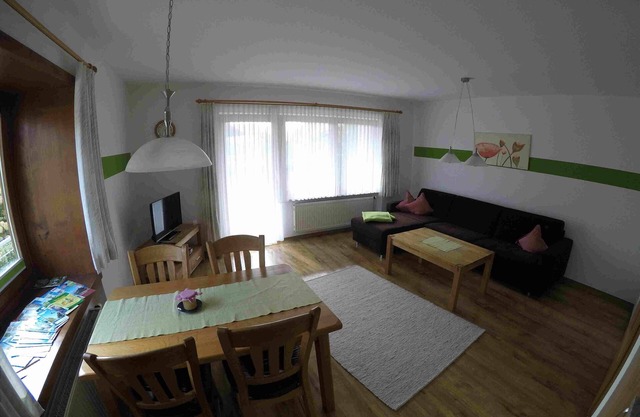 Apartment '1' with Private Terrace, Shared Garden and Wi-Fi