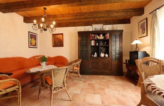 Apartment 1 - Fewos "Storchenhof" near the lake