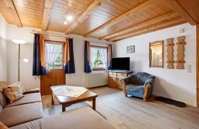 Apartment 1 with Shared Garden, Balcony and Wi-Fi