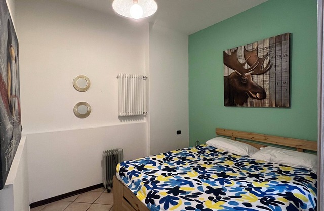 Apartment 10 - Blue Moon