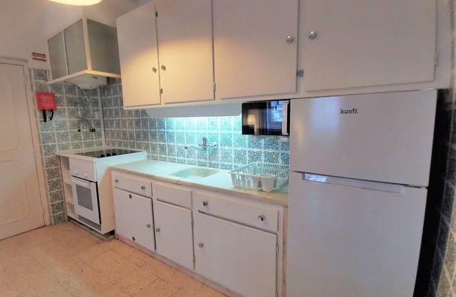 Apartment 5 minutes from the beach - up to 4 cars. 30mn from Lx