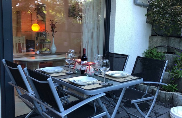 Apartment and in a quiet location with a beautiful terrace near Lake Constance. Messe Friedrichshafen