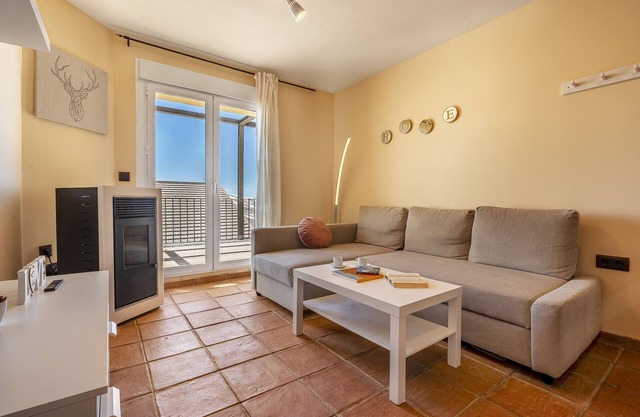 Apartment 'Apartamento Deluxe Con Terraza 31 D' with Mountain View, Private Terrace and Wi-Fi