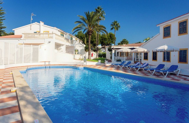 Apartment 'Apartamento Annuin' with Shared Pool, Wi-Fi and Air Conditioning