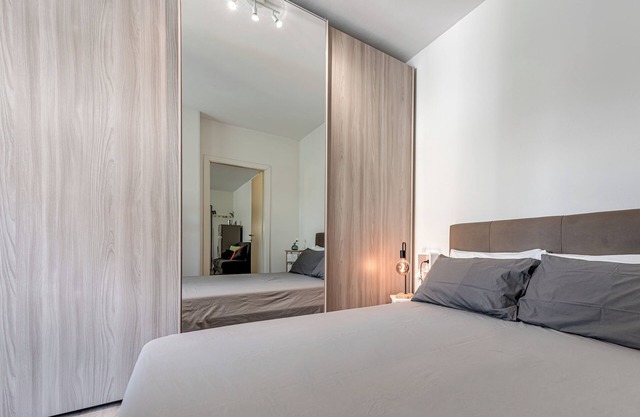 Apartment 'Appartamento Maripi' with Balcony, Wi-Fi and Air Conditioning