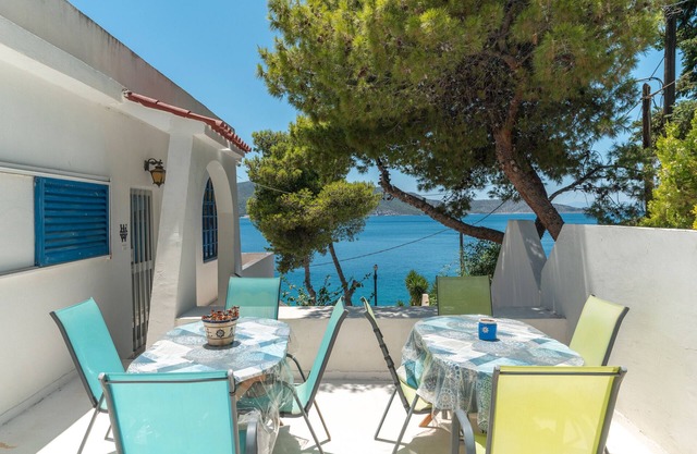 Apartment 'Artemis' with Sea View, Wi-Fi and Air Conditioning