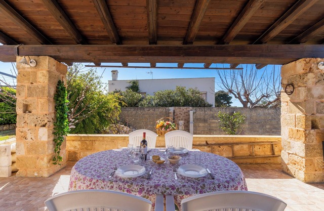 Apartment 'Aurora's' with Private Terrace, Private Garden and Air Conditioning