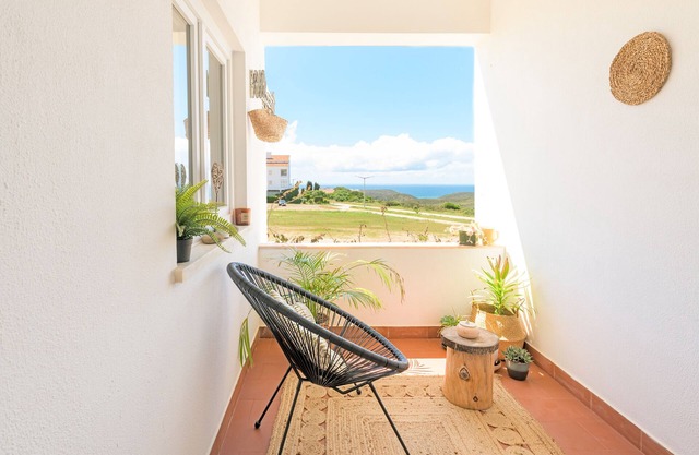 Apartment 'Bela Vista Cozy Apt with Sea View' with Sea View, Shared Terrace and Wi-Fi