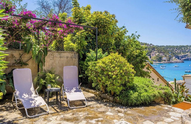 Apartment 'Bellavista Port De Soller' with Sea View, Private Terrace and Wi-Fi