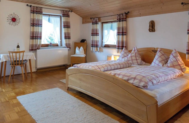 Apartment Bergblick, upper floor, 50 sqm, 2 - 5 pers., 2 sep. Bedroom, balcony