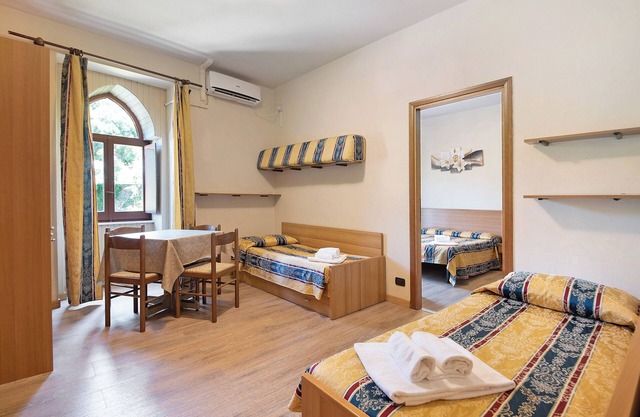 Apartment Bilocale Moneglia 31 close to the Beach with Shared Pool & Wi-Fi