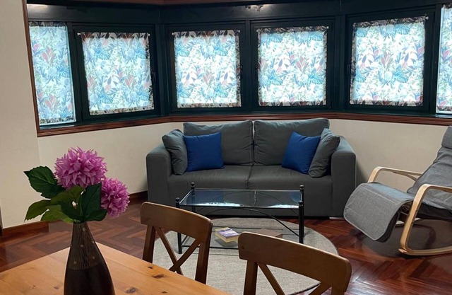 Apartment 'Cangas Piso Completo' near the beach