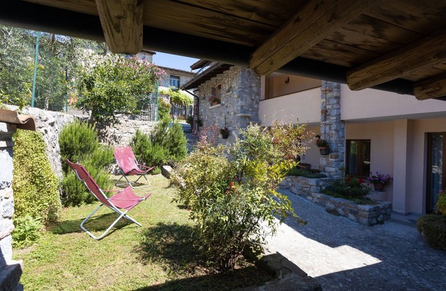 Apartment 'Casa Rita App 4' with Shared Garden and Wi-Fi