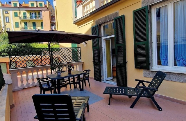 Apartment 'Casa Vacanza Teresita' with Private Terrace, Wi-Fi and Air Conditioning