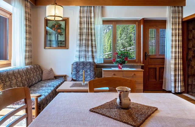 Apartment "Cesa Soramurat 3" with Mountain View, Balcony and Shared Garden
