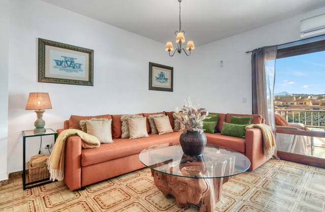 Apartment 'De Moraira' with Sea View, Wi-Fi and Air Conditioning