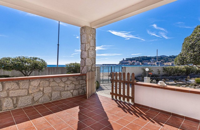 Apartment Emma in Marina di Campo, with a beautiful seaview, an equipped porch, close to the center,