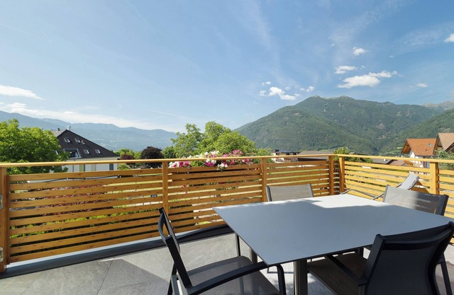 Apartment 'Enzian' with Mountain View, Shared Garden and Wi-Fi