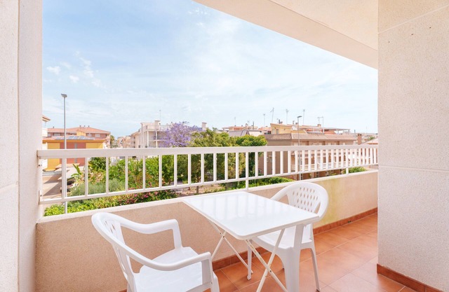 Apartment 'Lopimar Jose Segrelles' with Private Terrace, Wi-Fi and Air Conditioning