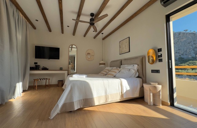 Apartment 'Flaccida' with Mountain View, Wi-Fi and Air Conditioning