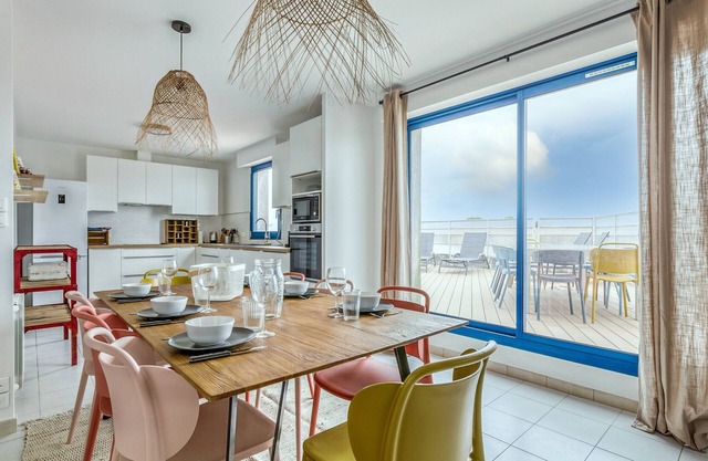 Apartment for 6 adults and 2 children with a terrace
