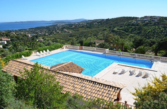 APARTMENT 4/6 PERS. - SEA VIEW - LARGE POOL