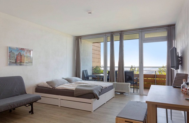 Apartment 'Geyersberg Mit Aussicht' with Shared Garden and Balcony