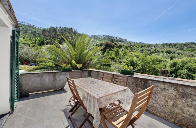 Apartment 'Girasole' with Mountain View, Shared Pool and Wi-Fi