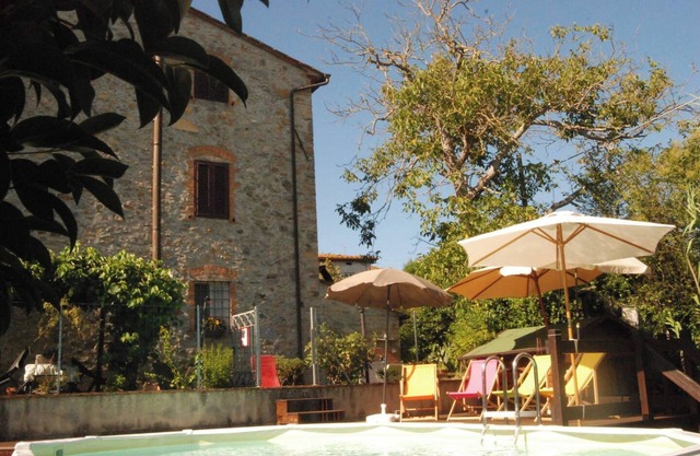 Apartment 'Grande' with Shared Pool, Wi-Fi and Air Conditioning