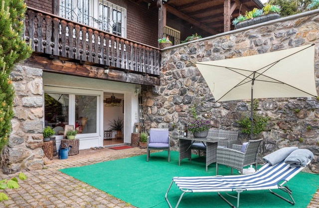 Apartment 'Hedwig' with Private Terrace and Wi-Fi/Pets on request/50 Euro extra charge