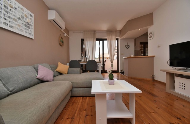 Apartment Honey Bee (100941-A1) - Pula